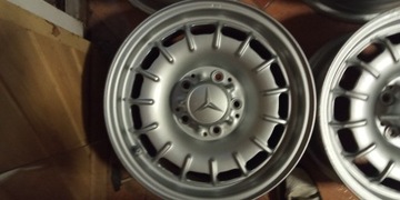 Sprzedam felgi do mercedesa w123 