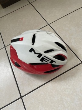 Kask Met Rivale M 54-58cm aero delikatne pęknięcie