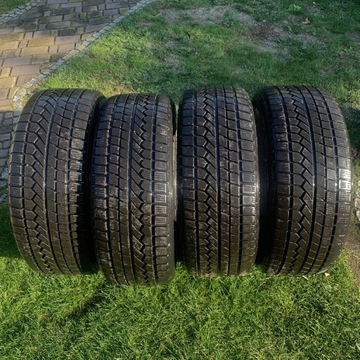 OPONY ZIMOWE TOYO OPEN COUNTRY 4x4 235/45 R19