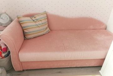 Tapczan łóżko pudrowy róż tapicerowane Meblosław 