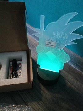 Lampka LED nocna z podstawką Dragon Ball Z Goku