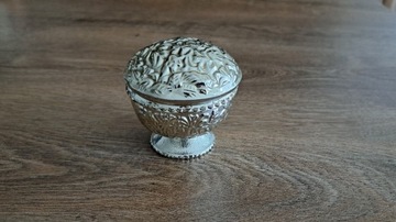 Pudełko Avon Silver Candle