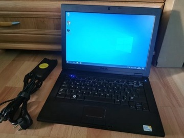 Laptop DELL Latitude E5400 nvidia 9200 GS z zasilaczem