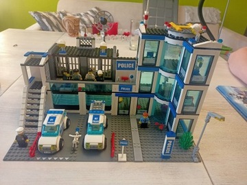 lego city policja komisariat 7498