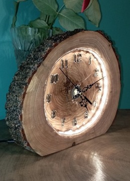 Zegar drewniany LED 
