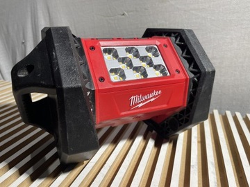 Milwaukee M18 AL lampa LED