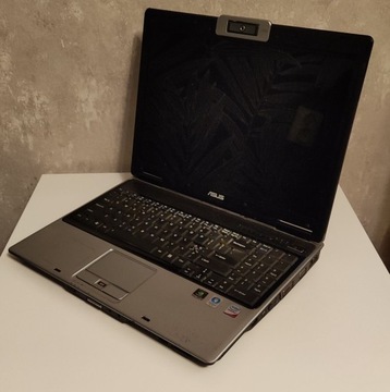 Laptop ASUS M51S na części uszkodzony + zasilacz 