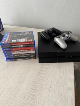 PlayStation 4 PS4 1Tb z grami