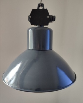 Lampa wisząca przemysłowa Polam IP-33 renowacja 