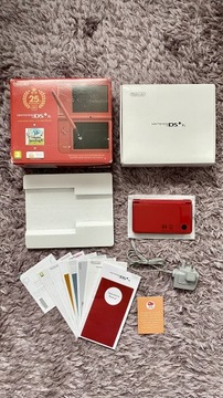 Nintendo DSI XL Super Mario Bros 25th Anniversary