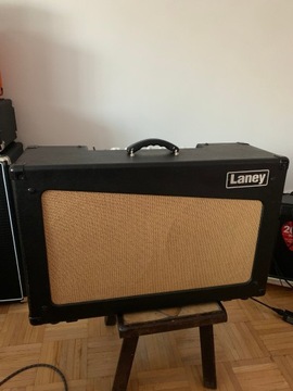 LANEY CUB 212 R .