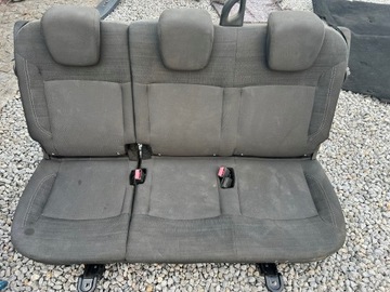 Komplet foteli plus boczki Dacia Lodgy 2012rok