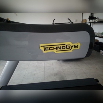 Bieżnia elektryczna Techno Gym run 700