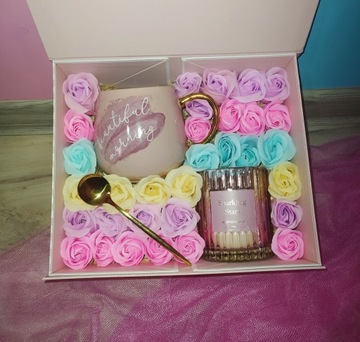 Box mydlane róże prezent dla wyjątkowej kobiety 