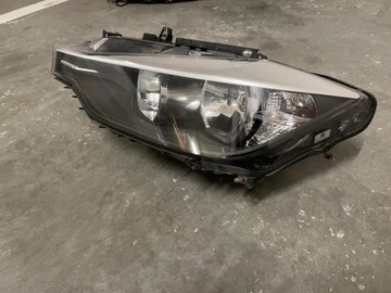 Lampa lewa przód BMW F30/F31 halogen stan bdb