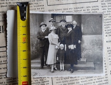 Stara fotografia lata 30-te rodzina moda pocztówka