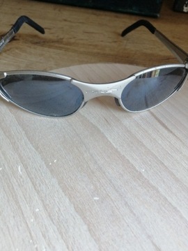 Okulary przeciwsłoneczne Oakley E-wire vintage 