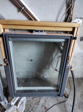 Okno dachowe Velux GGLM043059 78x98 z kołnierzem 