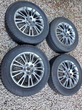 Ford Kuga 235/60 r17 2022r koła zimowe