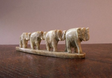 Słoń z kamienia Karawana 16,5 cm Figurka Steatyt