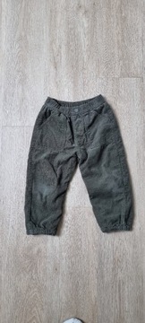 spodnie chłopiece Zara sztruksowe z podszewką r. 104