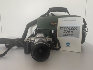 Aparat Minolta Dynax 505si + obiektyw Minolta 28-80 mm + torba