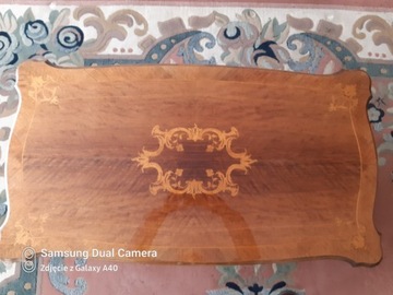 Piękny stół drewniany z intarsją a'la Ludwik