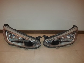 Reflektor Lampa Lewa Str Ford Focus MK4 Idealna