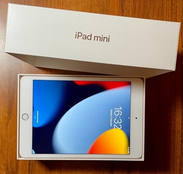 iPad mini 5, Wi-Fi, 64 GB + case gratis!