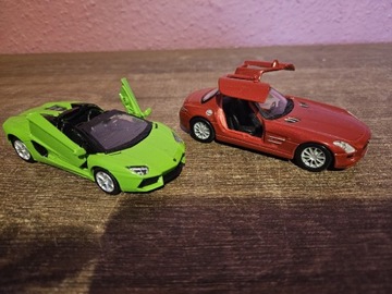 Samochody Ferrari i Merceses 1:40