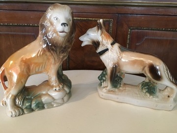 Figurka wilka i lwa z ceramiki opalizującej