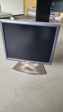 Monitor Dell 1703 FPs z podstawą do komputera