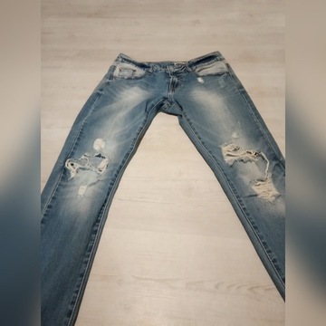 Spodnie jeansowe rozm M marki R. Display 