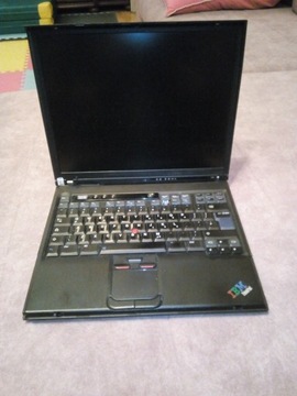 IBM T40 laptop