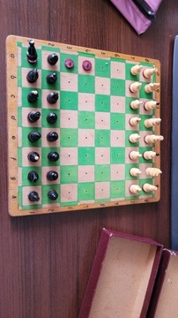 Stare szachy turystyczne