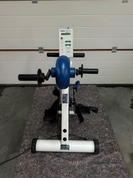 Rower rehabilitacyjny ze wspomaganiem nogi ręce