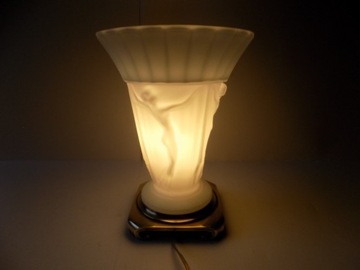 SZklana lampa figuralna