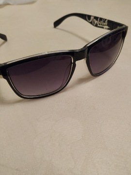Okulary przeciwsłoneczne z polaryzacją UV 400