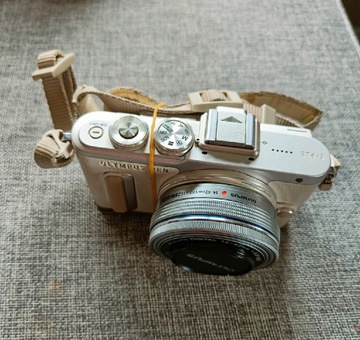 Olympus pen e-pl8 