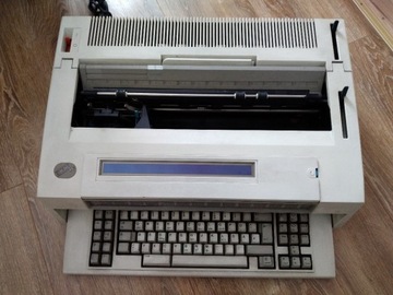 Elektryczna maszyna do pisania IBM 6787