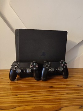 [PS4] Konsola PlayStation 4 Slim + 2 Pady