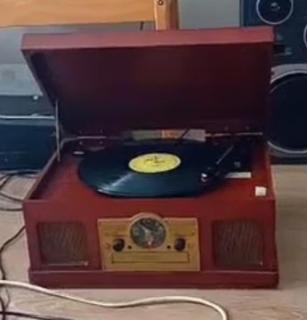 Muzyczne centrum 5 w 1 - Gramofon , odtwarzacz CD