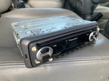 Radio samochodowe Pioneer DEH-1400R