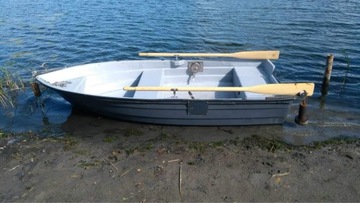 Łódka łódź wędkarska 300 x 136 wiosła 2023 