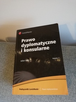 Pakiet książek, Stosunki miedzynarodowe