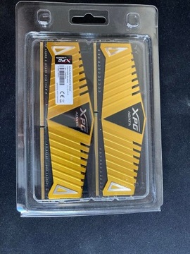 ADATA XPG Z1 2x4GB CL16