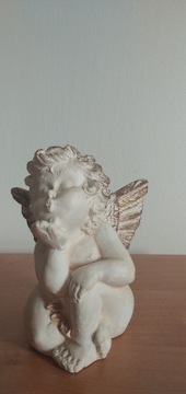figurka ceramiczna aniołek