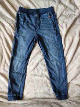 spodnie jeansowe r.146 H&M