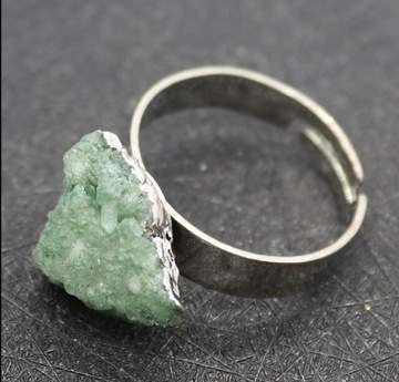 Pierścionek pierścień z naturalnym kamieniem druzy