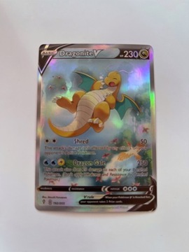 Karta „Dragonite V” z serii pokemon